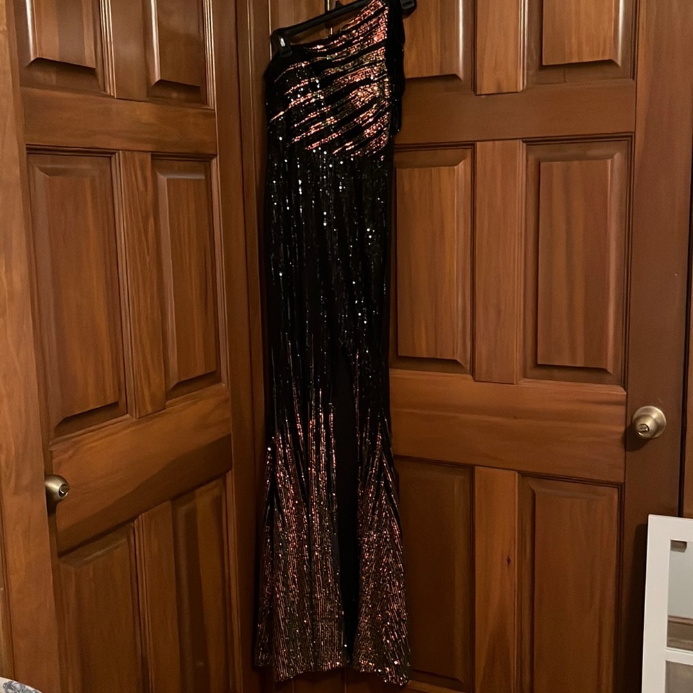 Black and iridescent sequined prom dress!!